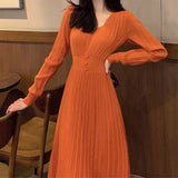 In The Autumn Of 2025, Women's Assembly Of Overcoat Sweater Skirts On The Bottom To Receive The Waist-Skinny Dress Knitted Dress Women HZ0108
