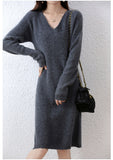 2025 Winter New V-Necked Bottom Sweater Dress Women's Long Loose Knee Straight Knitted Thick Dress HZ0108